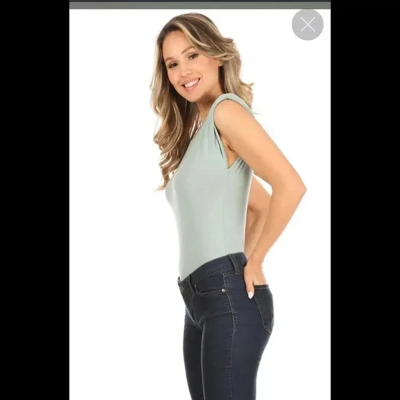 NWT Vibe Sportswear Dus Sage Shoulder Pad Bodysuit Women's Size Large - Picture 12 of 12